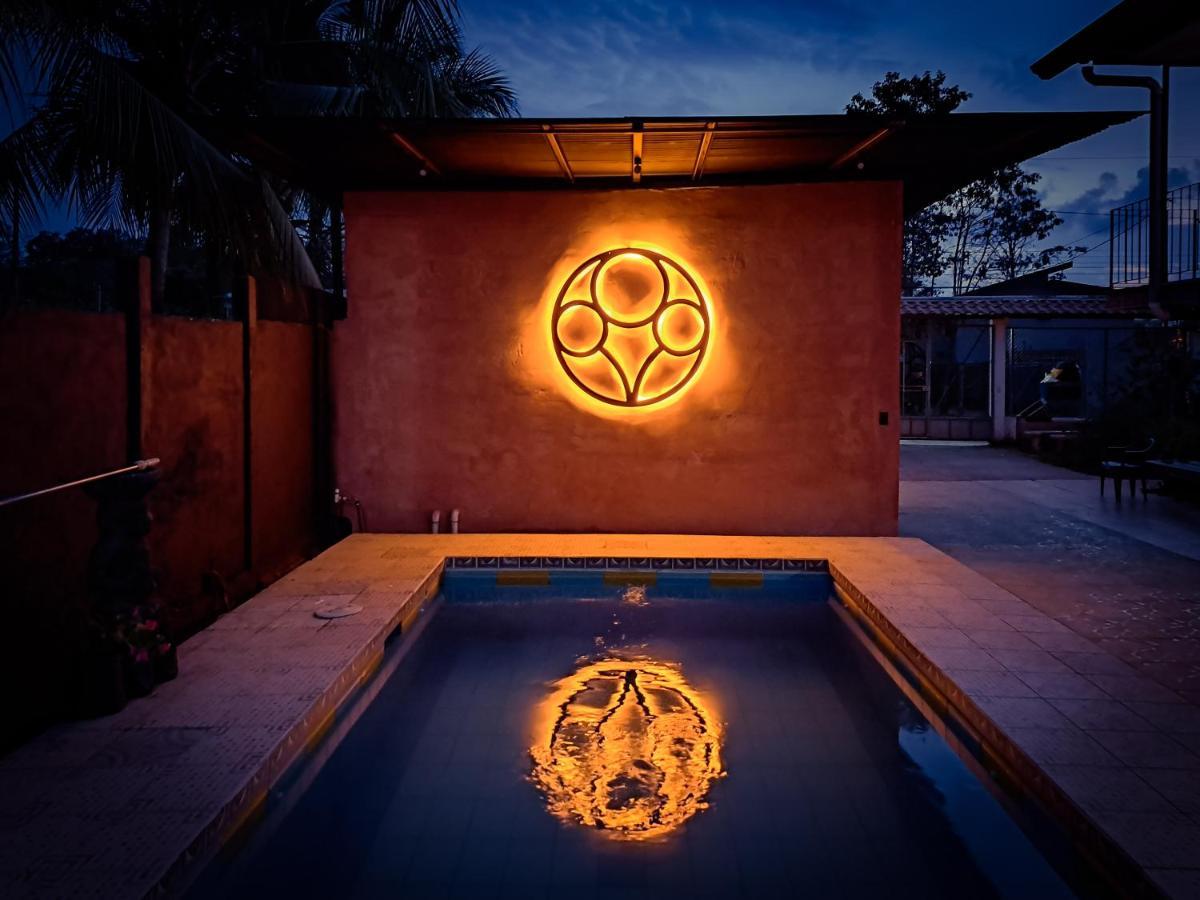 Casa Fotr Loco Hotel อูวีตา ภายนอก รูปภาพ